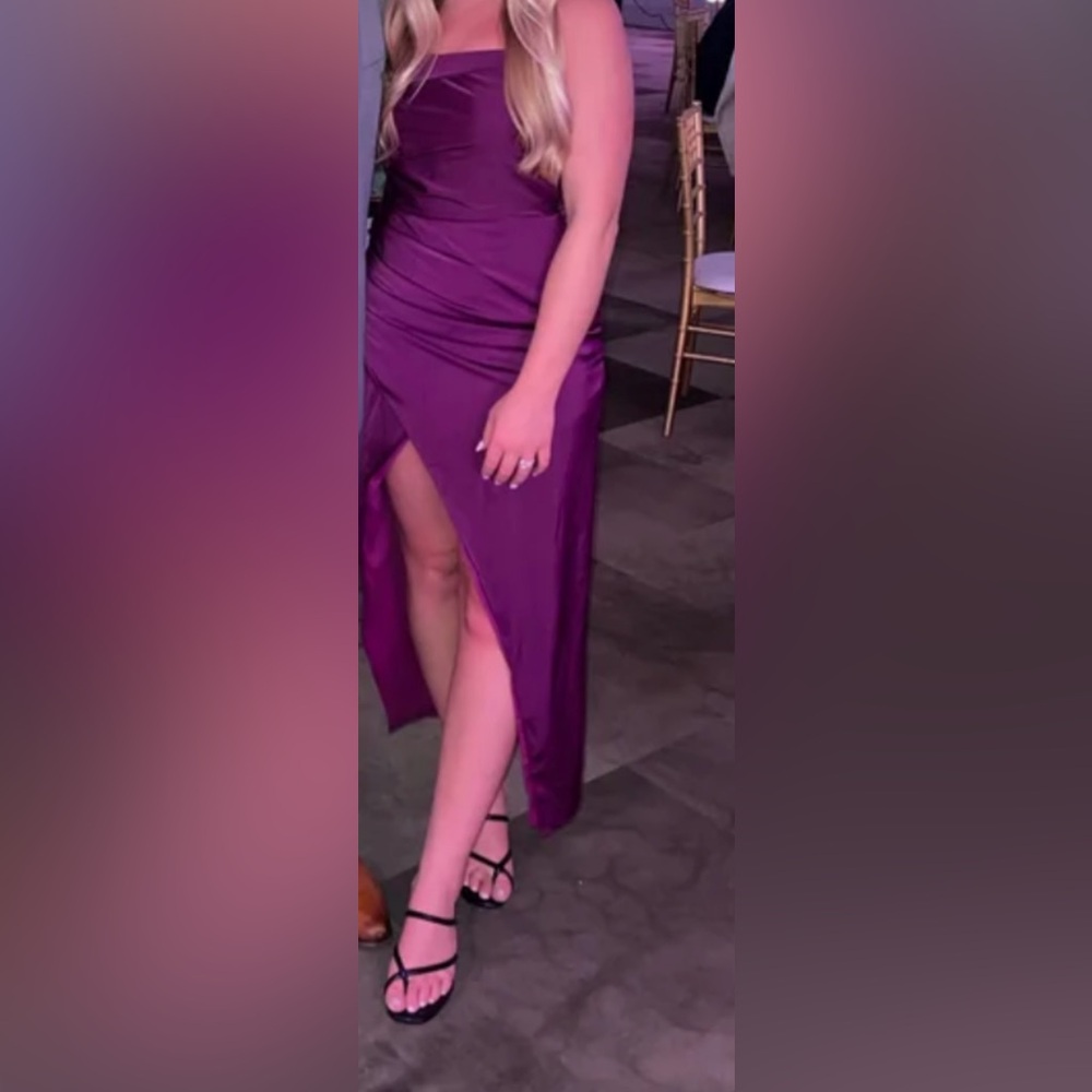 Lulus forest green dress satin Midi dress Hollywood woman